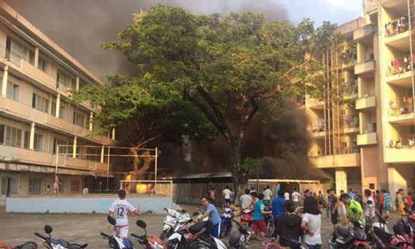 Cháy nhà xe KTX Đại học Y Dược, 10 xe máy bị thiêu rụi